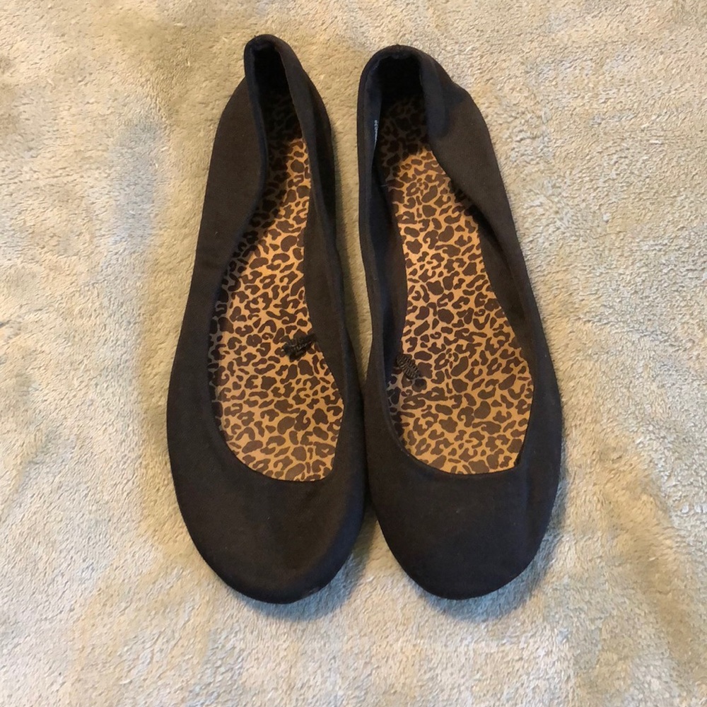 Ballet flats